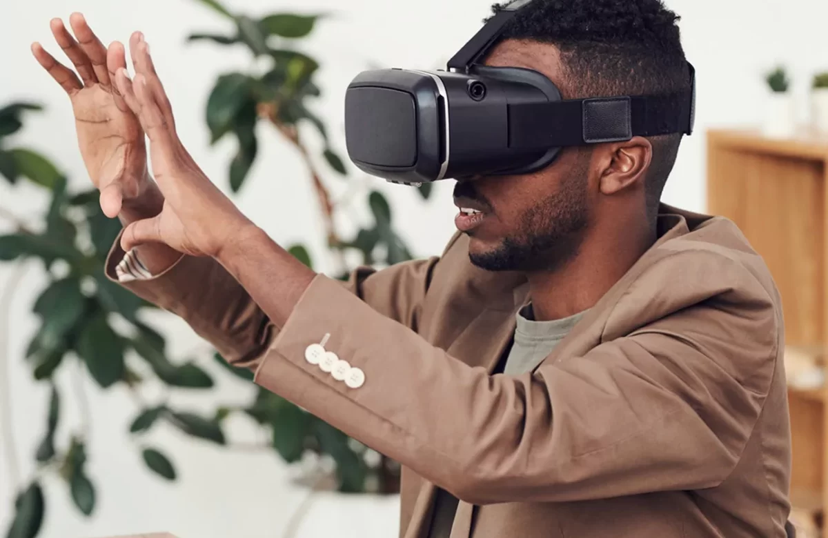 How to bring fold to your startup company with Helo